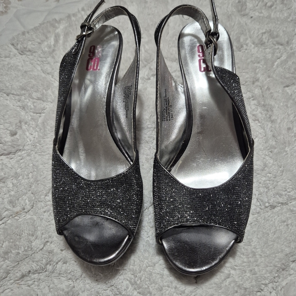 9&Co Elegant Silver Women's Slingback Heels...SIZE:8.5M